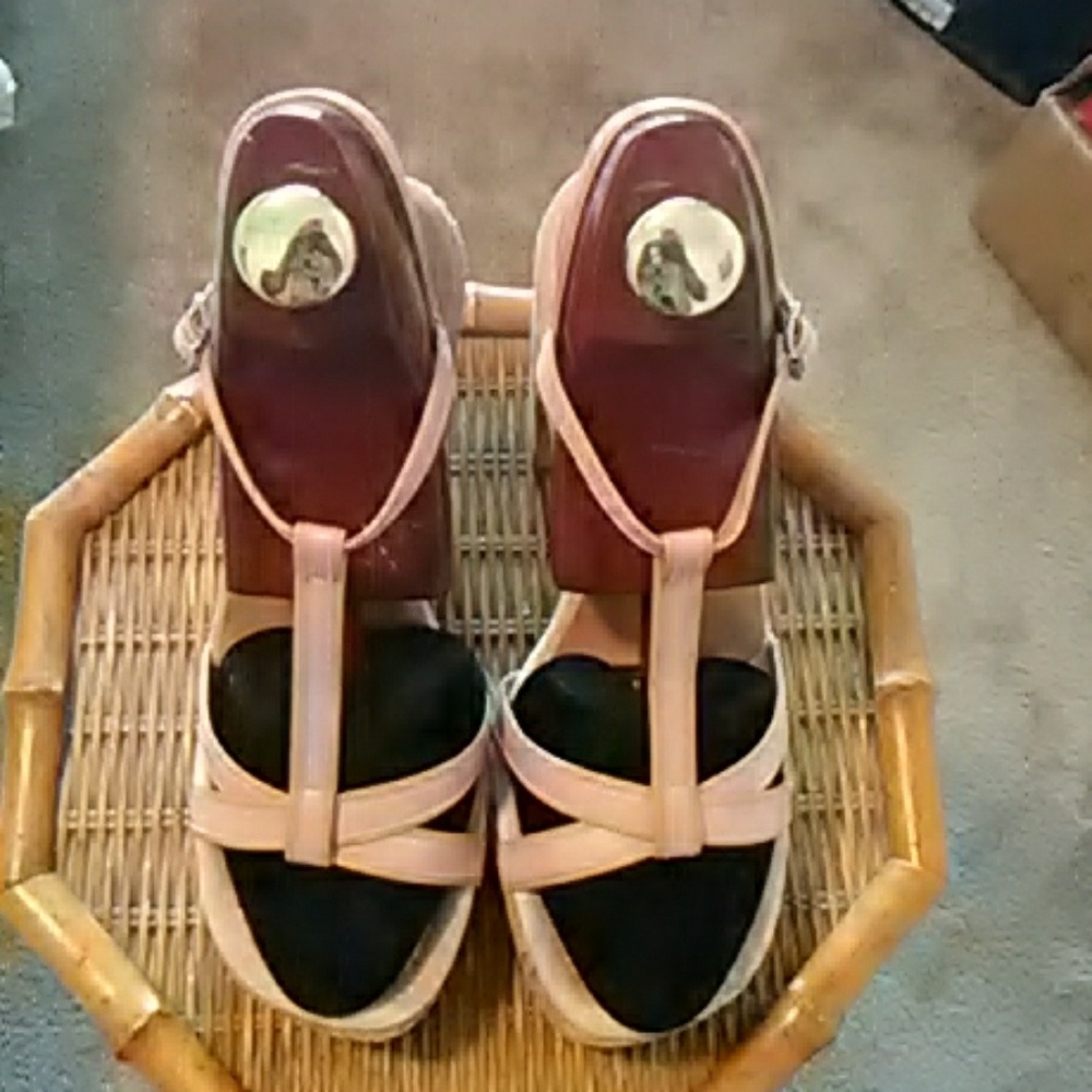Adorable  pale pink  sandals